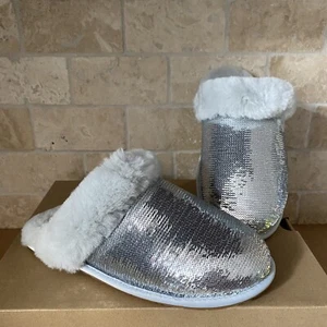 UGG SCUFFETTE II MIRROR BALL WOMEN SLIPPERS SILVER SIZE US 7 WOMEN - Picture 1 of 5