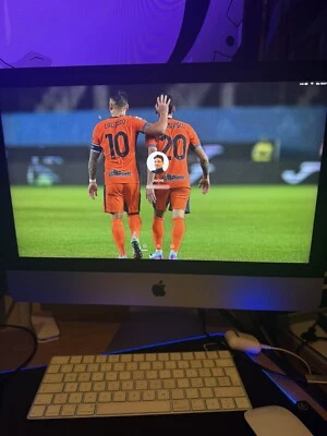 Apple iMac 21,5" Retina 4K (Intel Core i5, 3.1 GHz, 8GB RAM, 1TB HDD, Late 2015) - Immagine 1 di 4