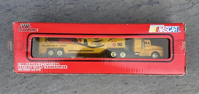 Autógrafo firmado 1993 Matchbox Transporters Ernie Irvan Kodak Foto 1 de 4