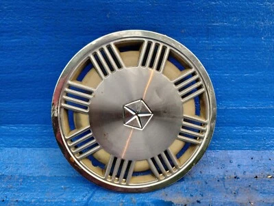 Dodge Dynasty Plymouth Acclaim 1988 1989 1990 tapacubos Foto 1 de 4