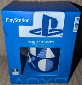 Taza Playstation (11 oz) + Calcetines (8-12) Juego de Regalo (Paladone) - Imagen 1 de 4