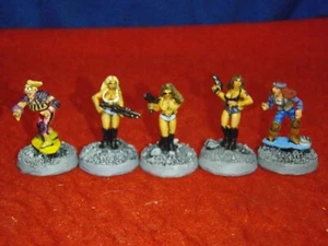 Wargaming Roll playing Figures, x 5, Naked woman, 30mm, plastic & metal, mixed. - Picture 1 of 4