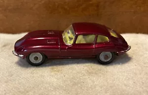 Vintage HUSKY Jaguar E Type Diecast Toy Car - Great Britain - Picture 1 of 6