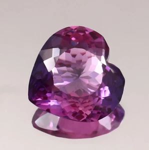 16x15 MM Natural Bi-Color Changing Sapphire Heart Shape GIE Certified Gemstone - Picture 1 of 4