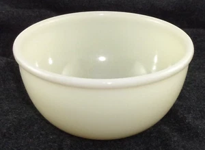 Vintage MILCHGLAS Rührschüssel 6" Durchmesser Knochenfarben Markenlos - Bild 1 von 6
