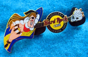 GUITARRA BARCELONA HALLOWEEN VAMP PIRATA CAPTIAIN GIRL 2004 Hard Rock Café PIN LE - Imagen 1 de 1