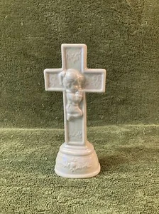 Taufkreuz Precious Moments Mädchen Porzellan Made In China - Bild 1 von 7