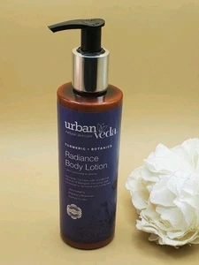 Loción corporal Urban Veda cúrcuma + Botanics Radiance 8,5 fl nueva - Imagen 1 de 4