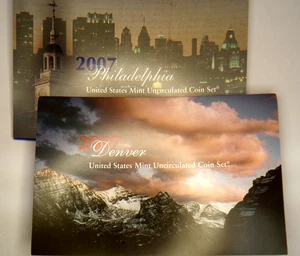 2007 Uncirculated Coin Set U.S Mint Government Packaging OGP COA - Picture 1 of 5