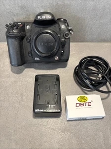 Fuji Fujifilm FinePix S5 Pro scocca corpo Nikon attacco F - Foto 1 di 7