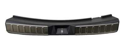 Cubierta de moldura de placa de desgaste alféizar del maletero trasero OEM 2018-2025 Mitsubishi Eclipse Cross Foto 1 de 4