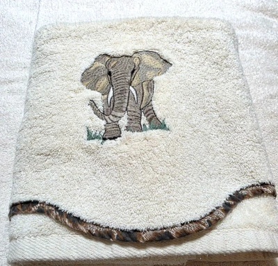 DE COLECCIÓN MILLENNIUM POR 1888 MILLSE CREMA BORDADA ELEFANTE TOALLA DE BAÑO SAFATI Foto 1 de 4