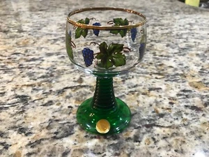 Deutscher grüner Bienenstock Stiel Goldrand Weinkelche Gläser ~ Handarbeit ~ 4,5" hoch - Bild 1 von 10