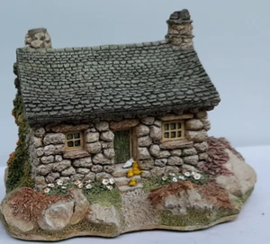 1991 Lilliput Lane Ugly Cottage Welsh Collection...great condition - Picture 1 of 2