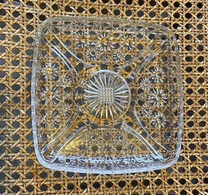 Vintage Clear Glass Dish - Square - 1940 - Daisy Pattern Mid Century Style - 7" - Picture 1 of 6