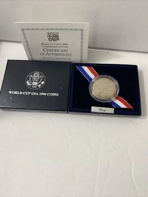 1994 P World Cup USA Half Dollar Proof Commemorative Soccer 50c Coin Box and COA - Image 1 of 4