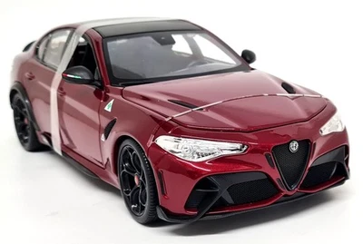 Maisto 1:18 Alfa Romeo Giulia GTA Quadrofoglio металлический красный литая модель автомобиля - Изображение 1 из 4
