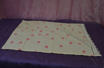 ANCIENNE DRAP DESSUS LIT DE POUPÉES BELLA JUMEAU VÊTEMENT HABIT ROBE JOUET JEU - Photo 1/2
