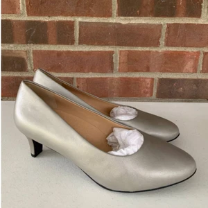 Trotters Fab silver metallic slip on kitten heel pumps Women's Size US 9.5 M New - Picture 1 of 9
