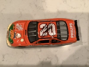 TONY STEWART AUTOGRAPHED 2002 PONTIAC HOME DEPOT GREAT PUMPKIN DIECAST & CARD - Picture 1 of 22
