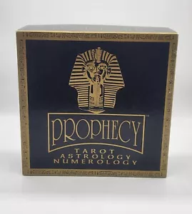 De Colección Profecía TAROT CARTAS NUMEROLOGÍA ASTROLOGÍA JUEGO Libro Roy Worley 1992 - Imagen 1 de 7