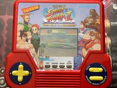 Tiger Electronic Talking Super Street Fighter 2 probado por Capcom Foto 1 de 4