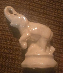Vintage 4" große Porzellan Glückselefant Figur Made in China.  - Bild 1 von 4