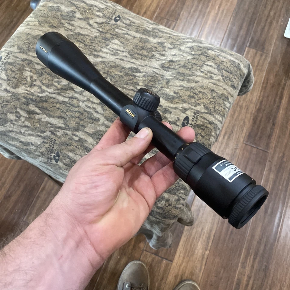 Mira para rifle Nikon ProStaff 4-12x40 - mate, 1", BDC Foto 1 de 4