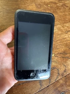Apple iPod Touch 16GB Modell schwarz A1213 nur Teile oder Reparatur Kratzer  - Bild 1 von 9