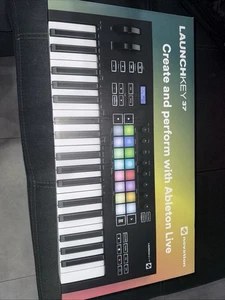 Novation Launchkey 37 MK3 – wie neu, kaum benutzt, mit OVP - Bild 1 von 8