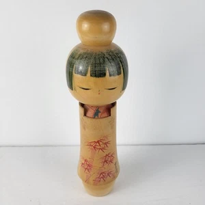 Japanische Holz Kokeshi Puppe Mädchen Bambus Sterne bemaltes Design signiert 12,5" groß  - Bild 1 von 11