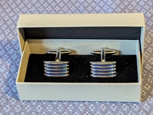 Very Nice Contemporary Design Silvertone & Blue Stripe cufflinks - VGC - Picture 1 of 8