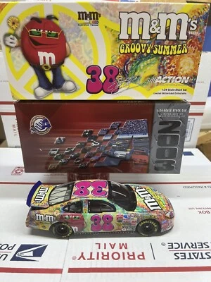 Elliott Sadler 2003 RYR # 38 M&M Groovy Summer 1:24 Acción Ford Taurus Foto 1 de 4