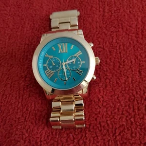 FMDM0545 IF162 metal analog wrist watch gold color good cond works as it should - Picture 1 of 8