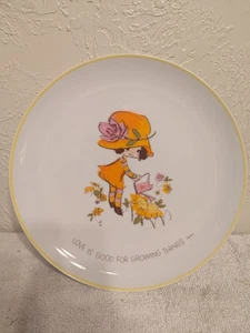 Vintage 1973 Mopsie Collectors Edition Teller "Love Is Good For Growing Things" - Bild 1 von 6