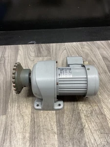 Motore GTR G3LM-28-200-T020, 52347262002, 0,2 kW, rapporto 200:1, #4014C124PR4 - Foto 1 di 6