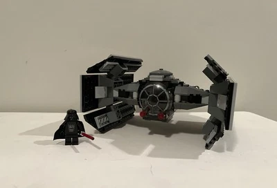 LEGO Star Wars - Darth Vader's Tie Fighter (8017) - 100% Complete - Excellent - Image 1 of 4