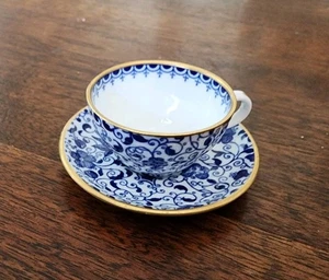 Spode Porcelain Miniature Teacup & Saucer Set in Discontinued R3863 Pattern - Picture 1 of 8