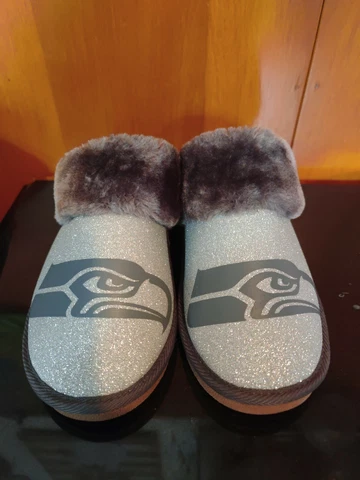 Seattle Seahawks NFL Women’s Slippers Size M Glitter Silver Grey Cover