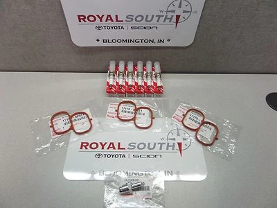 Toyota Highlander Hybrid 2011-2016 2GRFXE V6 Spark Plug Kit Genuine OE - Image 1 of 2
