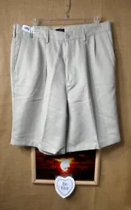 NWT Dockers Golf Short pleated relaxed 40W 9.5 inseam mint pockets solid Domini - Picture 1 of 4