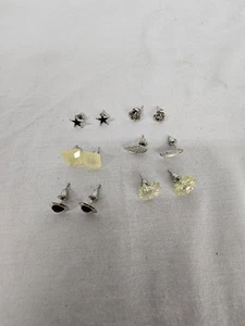 Womens Earing Lot - Picture 1 of 1