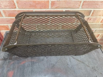 Bandeja de malla de acero industrial HD NesTier Corp Contenedores apilables de almacenamiento Manijas Foto 1 de 4