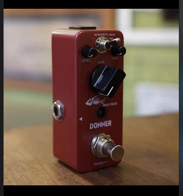 Donner Morpher Distortion Pedal Classic 80s Metal Guitar Effects Pedal 3 Modes - Image 1 of 4
