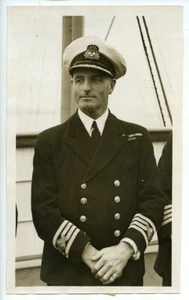 Le commandant du paquebot "Empress of Australia", construit à Szczecin, Pologne. - Picture 1 of 2