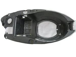 E1. Compartiment casque Piaggio New Typhoon TPH 50 compartiment de rangement - Photo 1/9