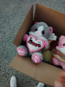 Spielzeugkarton 10 Plüschtiere Neu Konvolut Wiederverkäufer  - Bild 1 von 12