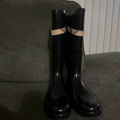 Burberry Woman Rain Boots - Image 1 of 4