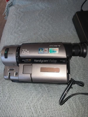 SONY CCD-TRV65 Hi8 Video8 8mm XRAY Player Recorder Camera Camcorder Tested - Image 1 of 4