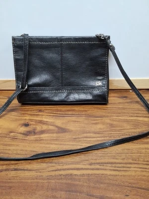 Клатч через плечо SAK Iris кожаный трехсторонний износ маленькая черная сумка повседневный  - Изображение 1 из 4